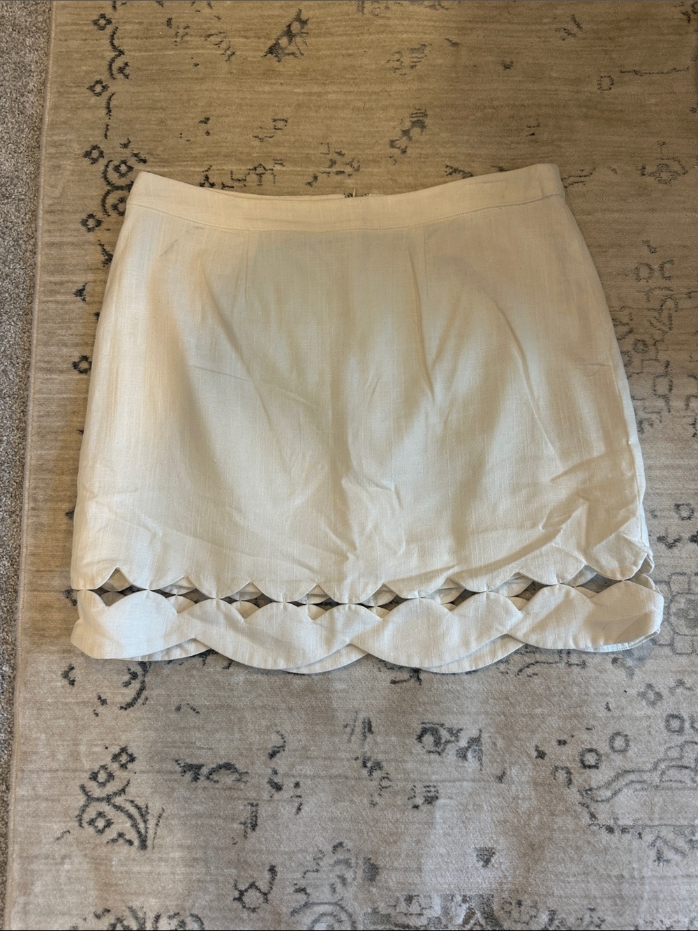 Love Riche Cream Scalloped-Hem Skirt